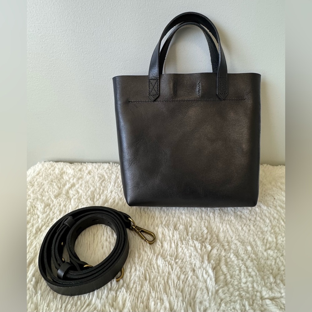 Madewell Transportation Leather Tote Bag (Small) - Picture 4 of 9